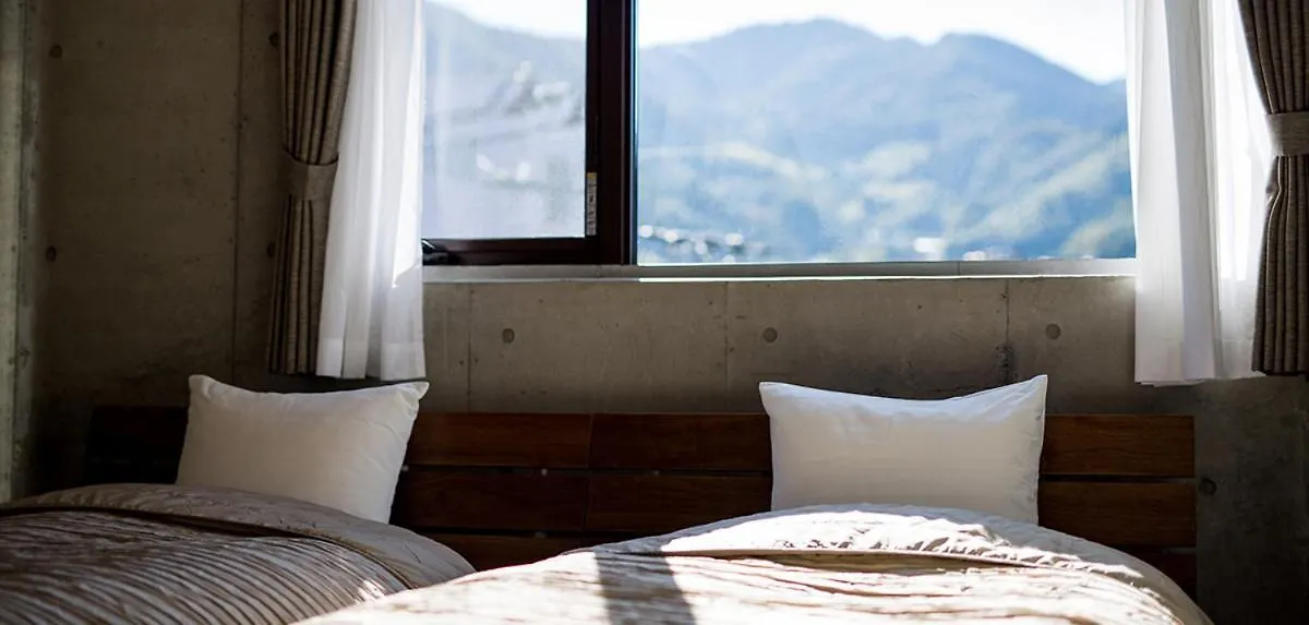 Treeside Hotel Yugawara Japan